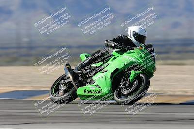 media/Jan-15-2026-Racers Edge (Thu) [[dfebeb70ab]]/3-B Group/Session 1 Turn 8/